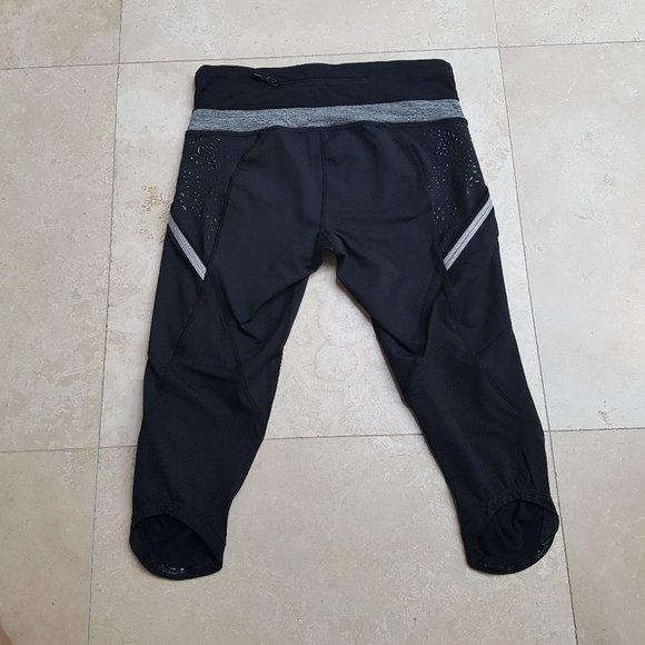 NWOT Lululemon Crop Leggings (Black/Grey) - Picture 4 of 10